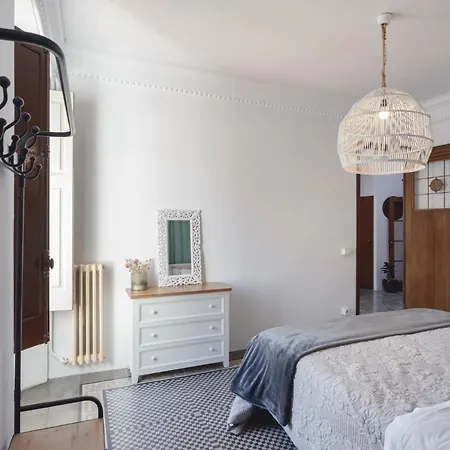 Apg Palau Salieti 3 Apartment Girona