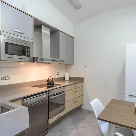 Apartment Apg Palau Salieti 3 *